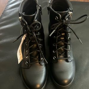 Mo Boundaries Women’s Boot (steampunk)